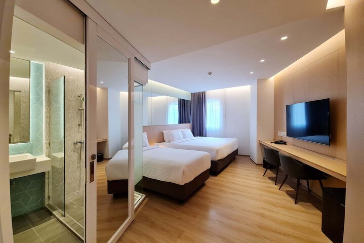 Room 7 of 41