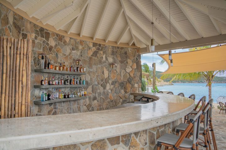 Lounge 157 of 209