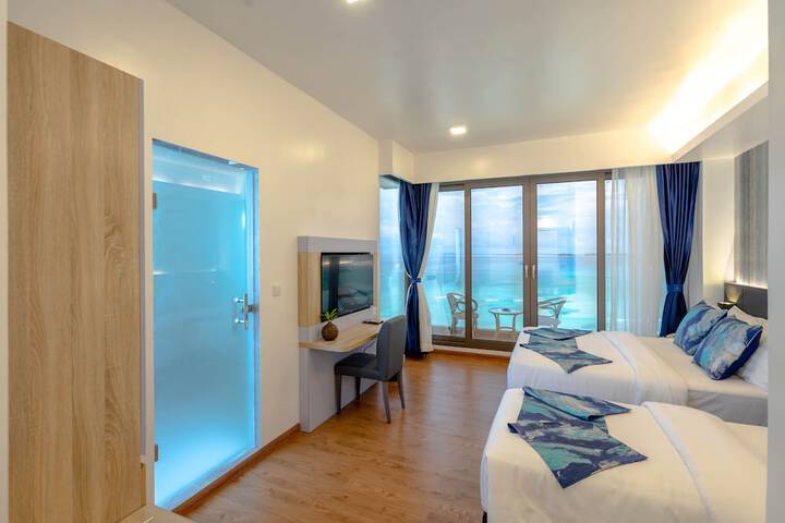 Room 14 of 60