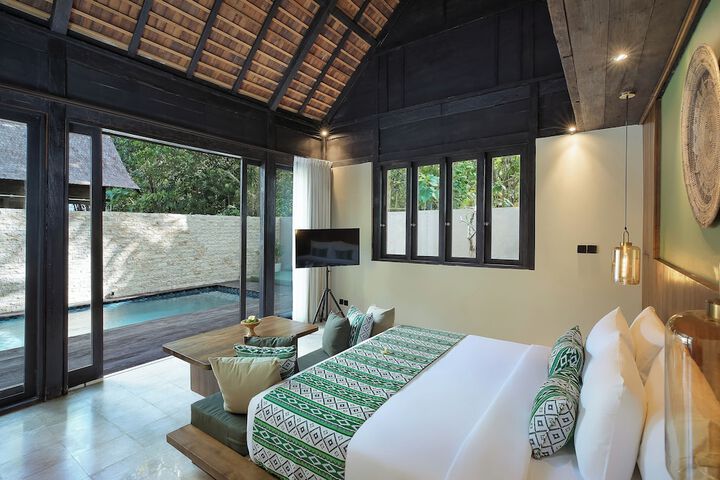 Room 34 of 113