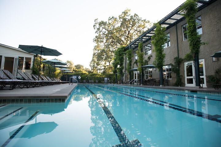 Pool 39 of 61