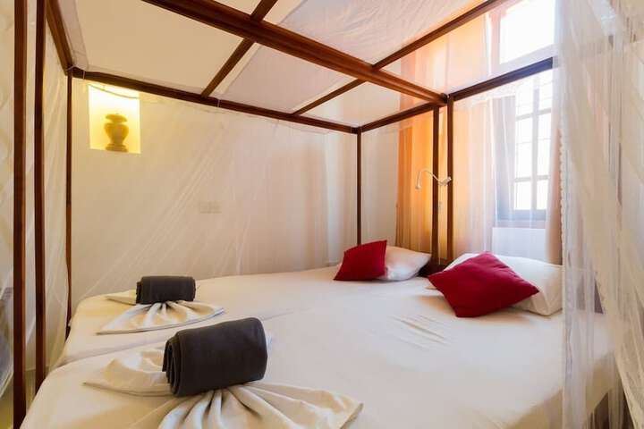 Room 2 of 12