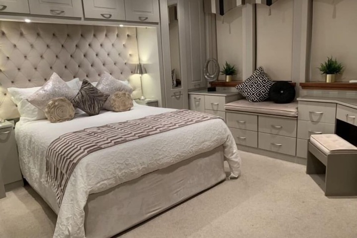 Room 13 of 79