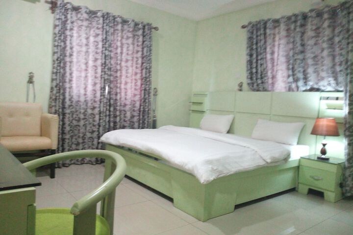 Room 18 of 44