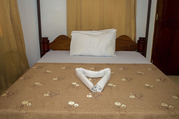 Room 4 of 39