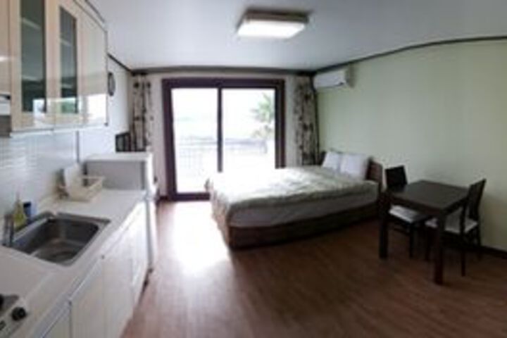 Room 18 of 39