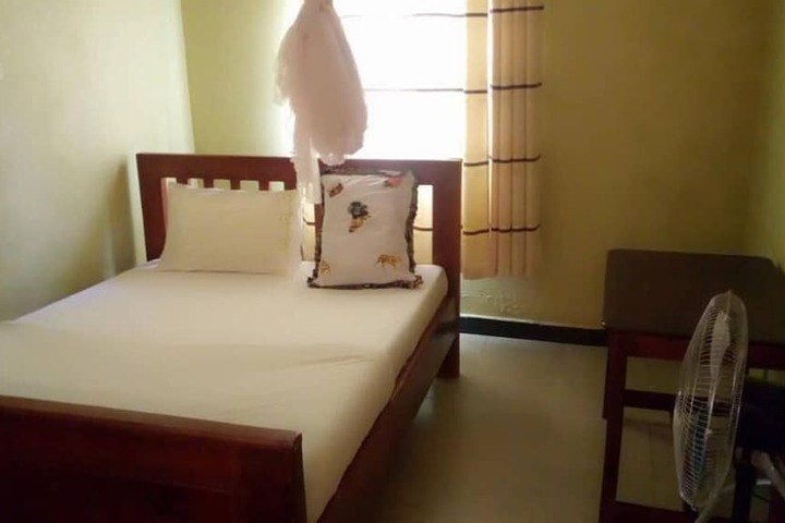 Room 25 of 53