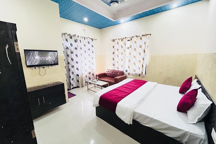 Room 14 of 32