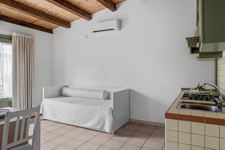 Room 44 of 87