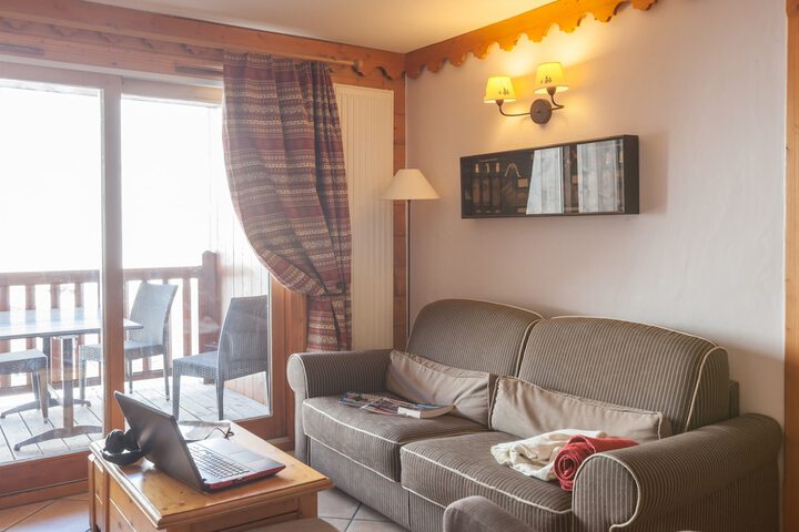 Room 16 of 37