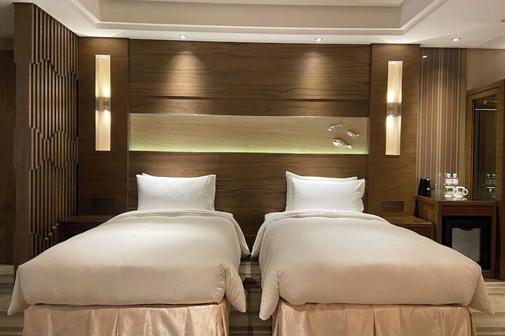 Room 40 of 99