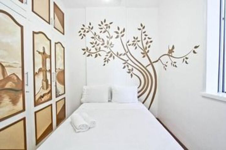 Room 5 of 20