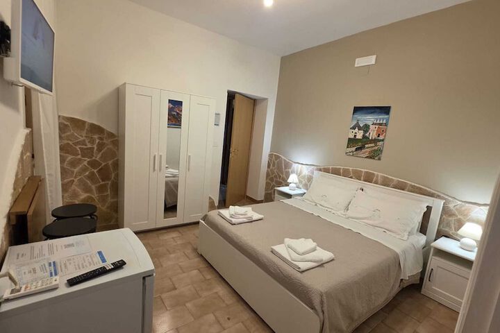 Room 9 of 60