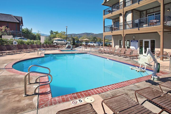 Pool 16 of 58