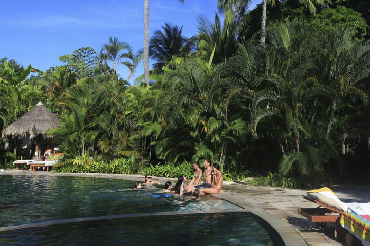 Pool 5 of 14