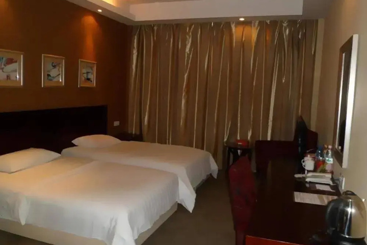 Room 3 of 11