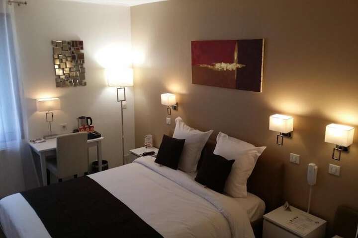 Room 17 of 53