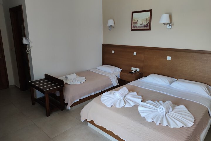 Room 10 of 44