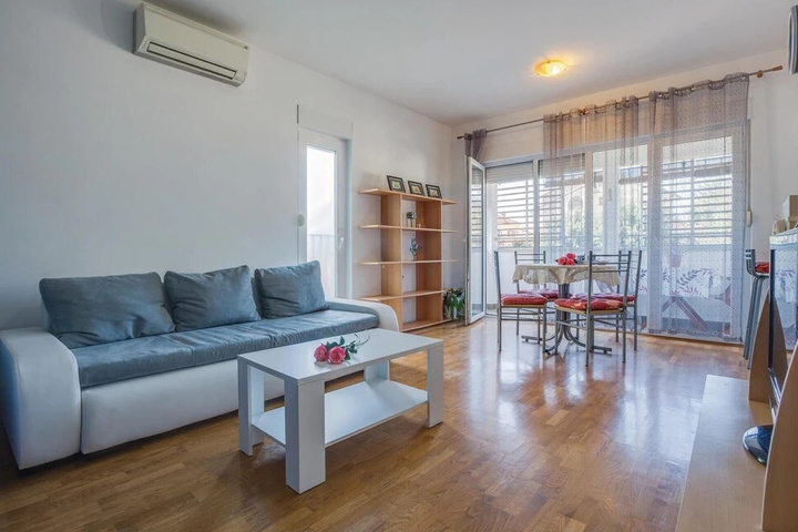 Nice Home in Umag With Wifi and 1 Bedrooms