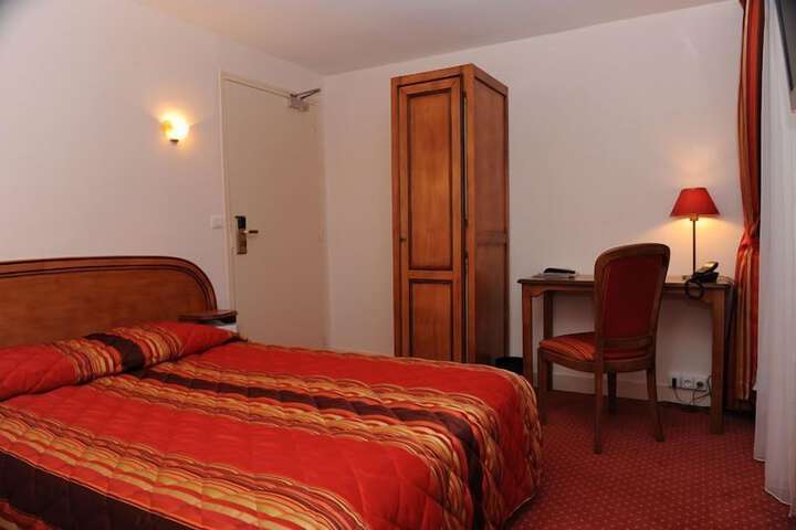 Room 14 of 52