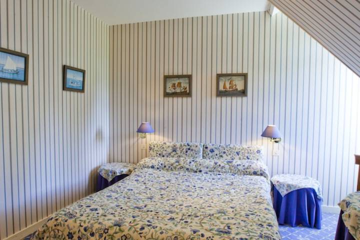 Room 4 of 58