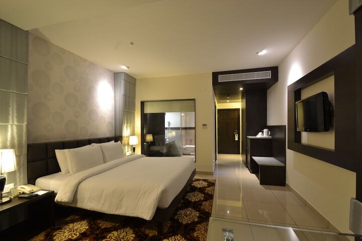 Room 12 of 57