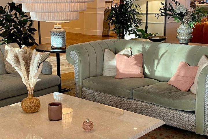 Guest Lobby