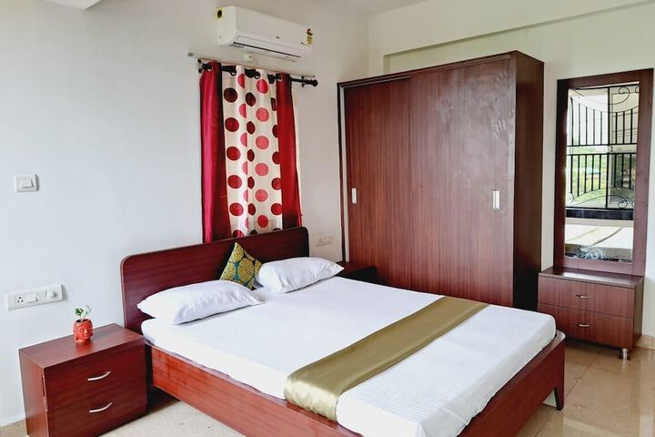 Room 6 of 19