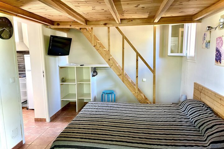 Room 10 of 63