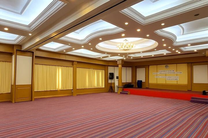 Room 38 of 40