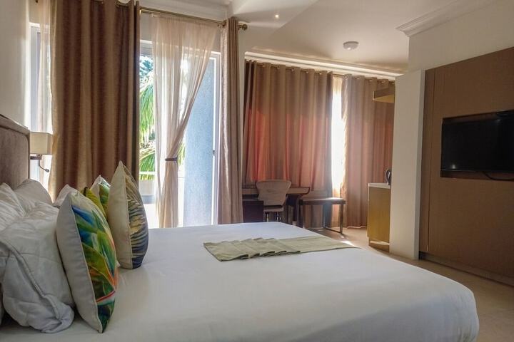 Room 34 of 57