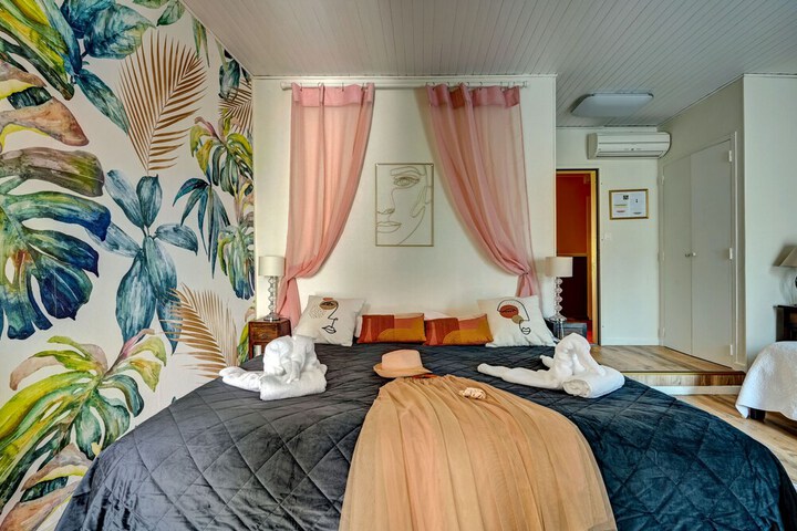 Room 36 of 79