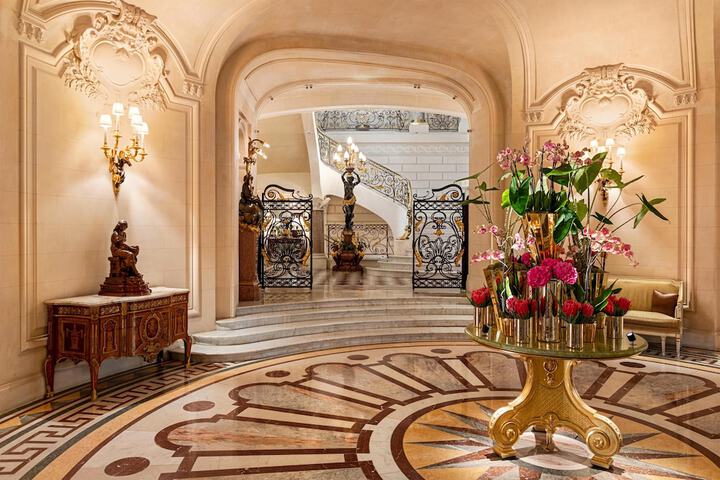 Guest Lobby