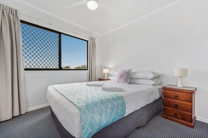 Room 10 of 91