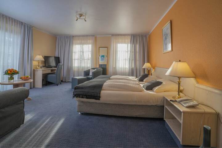 Room 12 of 31