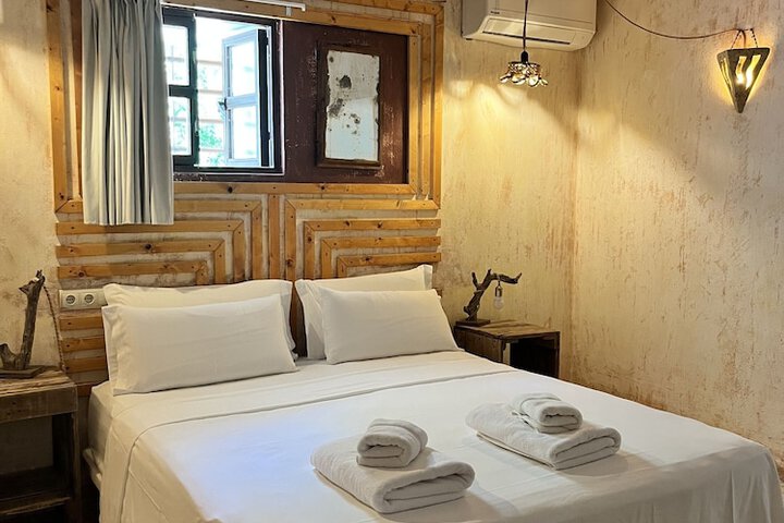 Room 10 of 55