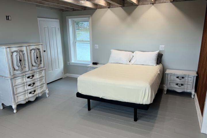 Room 7 of 23