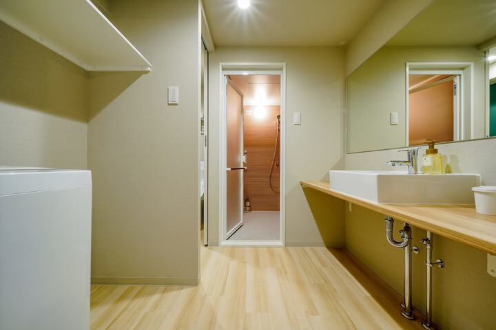 Room 107 of 146