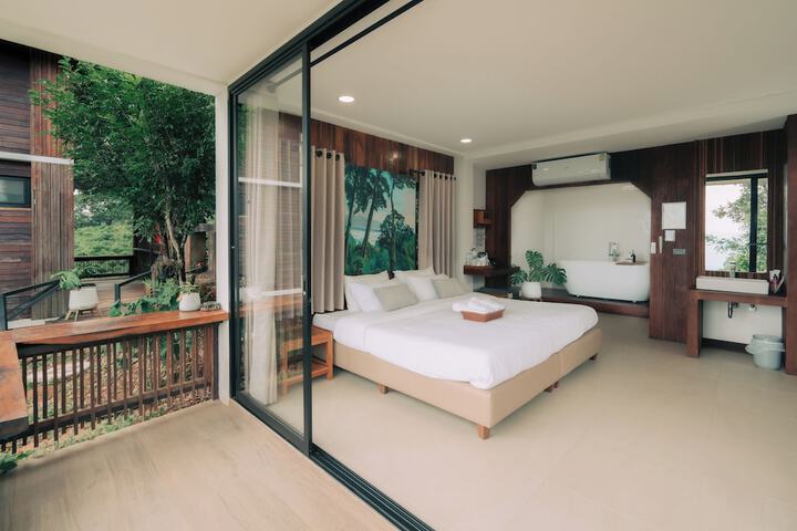 Room 44 of 140