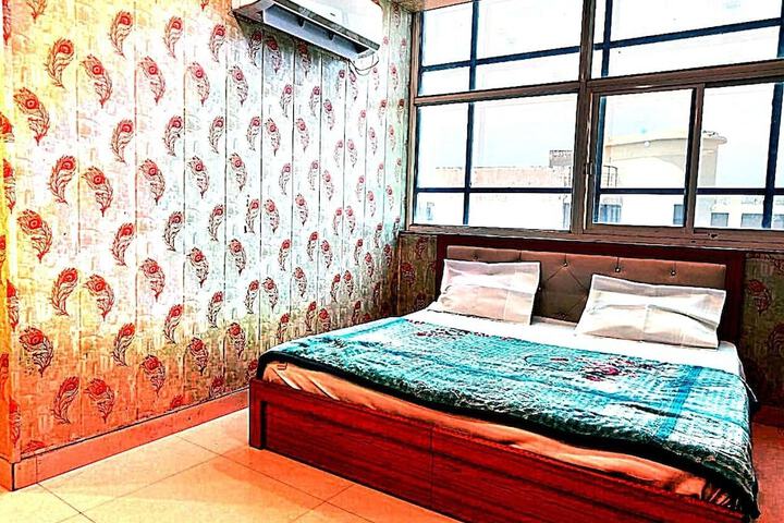 Room 15 of 20