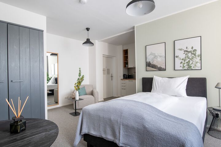 Room 10 of 68