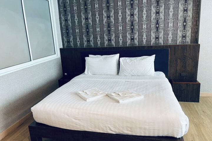 Room 15 of 112