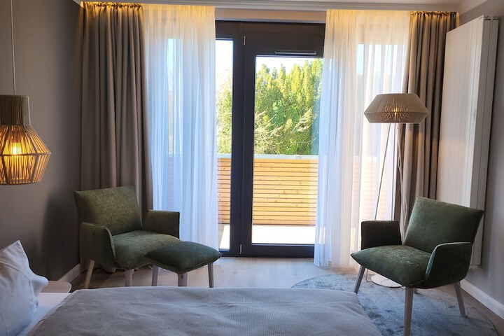 Room 37 of 60