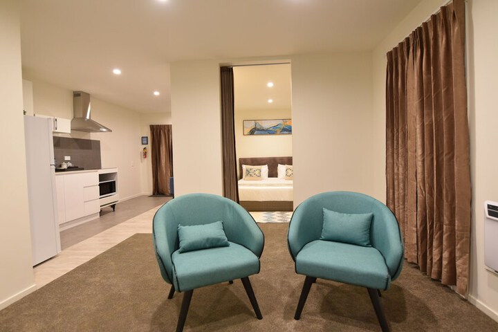 Room 35 of 82