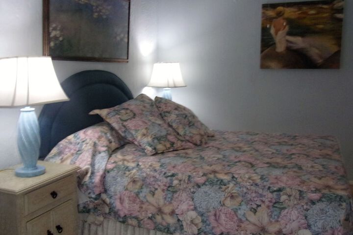 Room 8 of 68