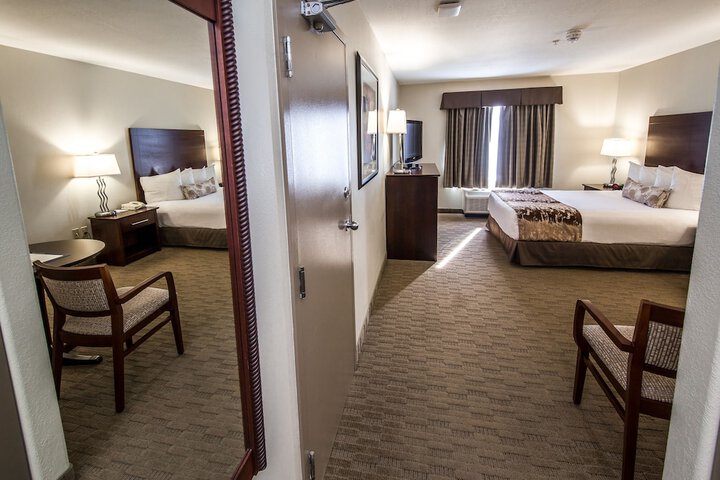 Room 5 of 73