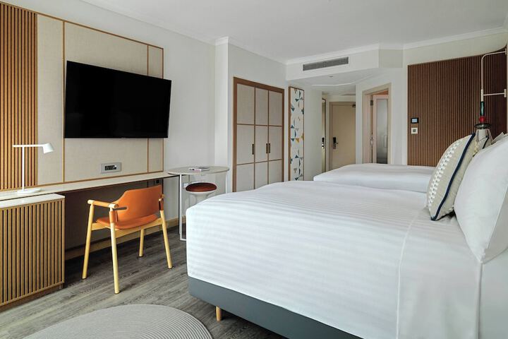Room 28 of 139