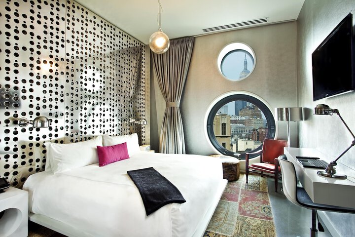 Room 34 of 147
