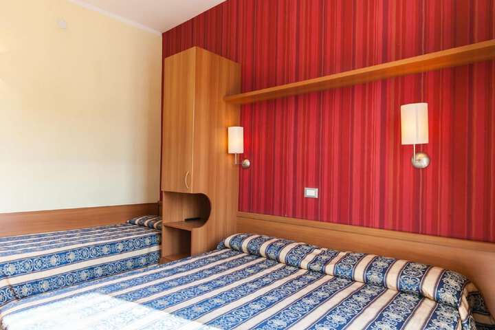 Room 16 of 78