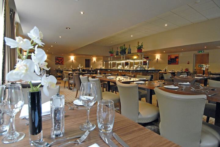 Dining Photos